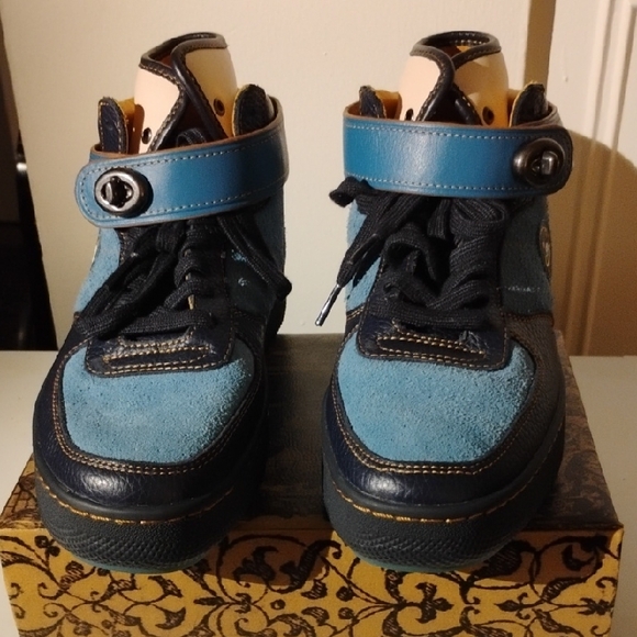 New Men's Coach  Blue High-Top Sneakers size 7D will fit a women's size US 8 - Picture 1 of 5